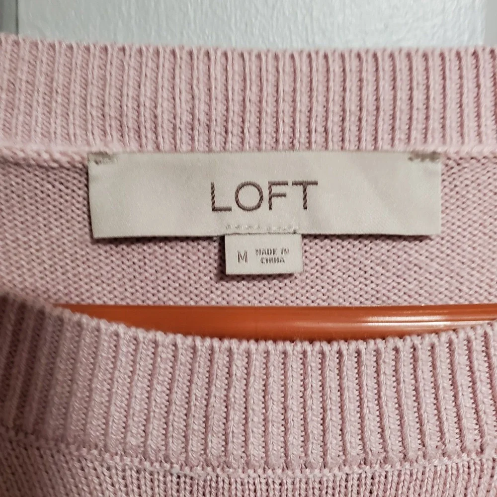 Loft women Sweater Size‎ Medium Soft Blush Pink Long Sleeves Ribbed cuffs Office